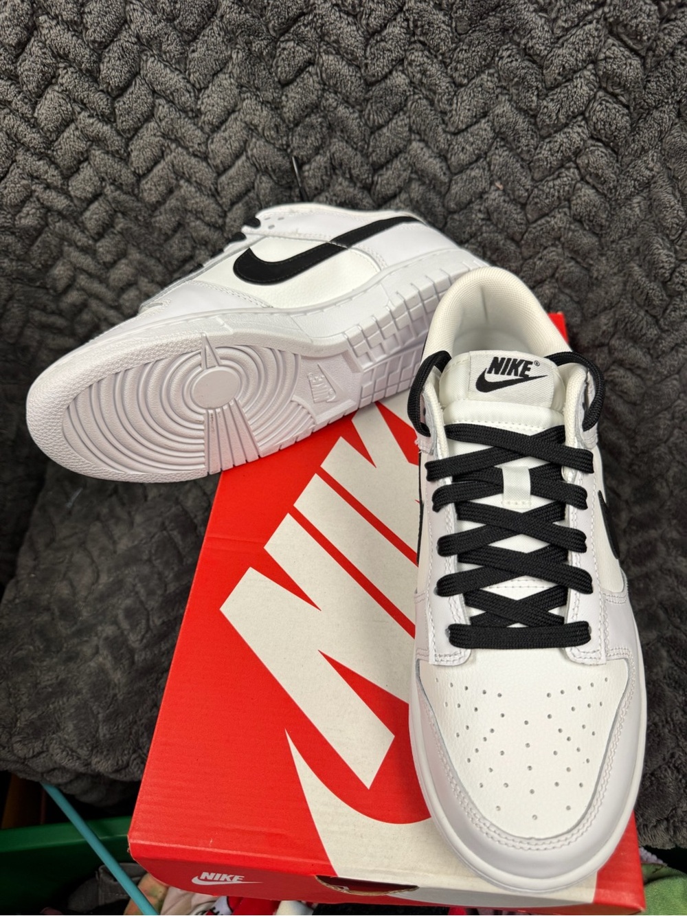 Nuke Dunk Low Reverse Panda